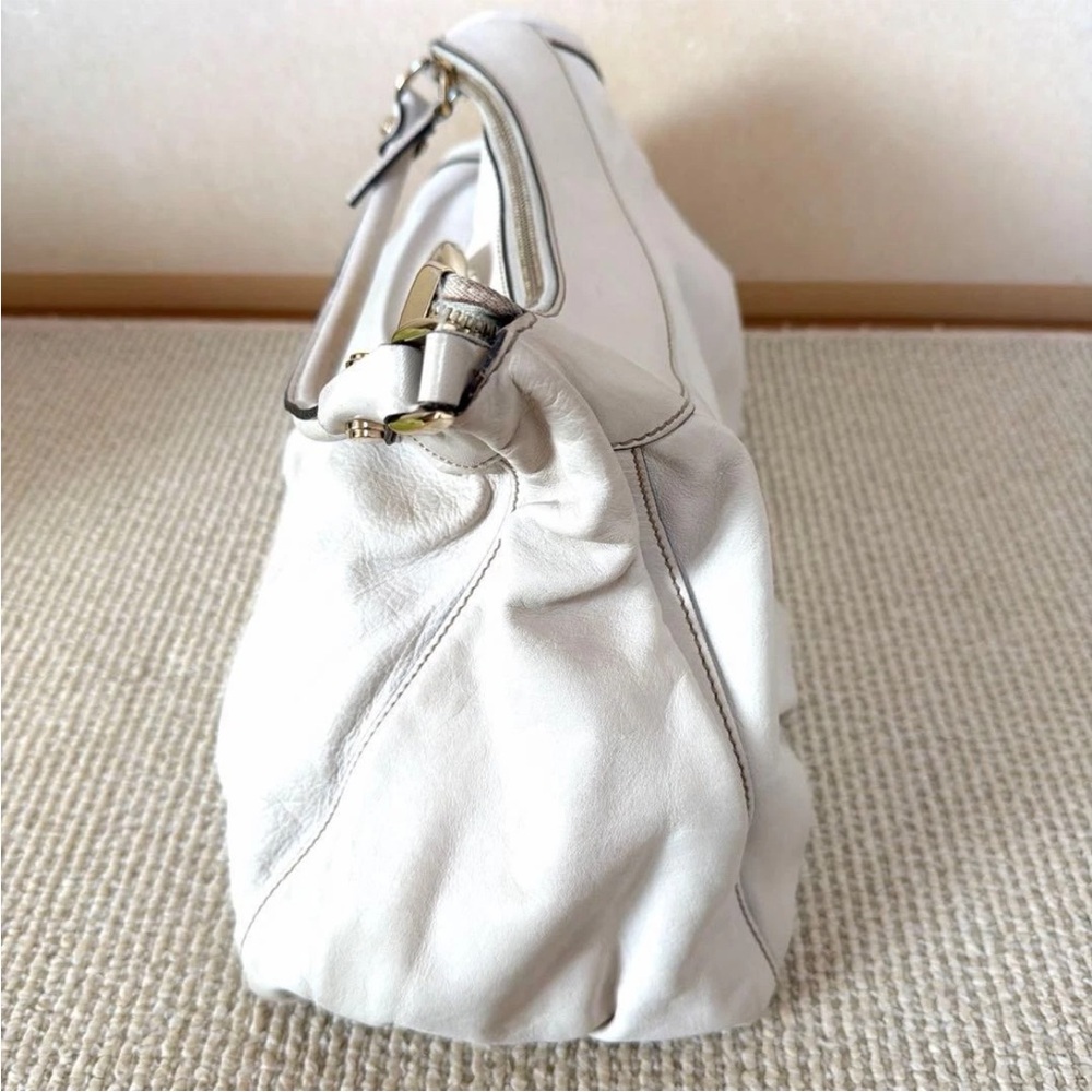 Gucci Ivory Leather Hobo Bag - Picture 11 of 16